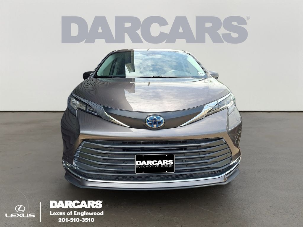 2023 Toyota Sienna XLE