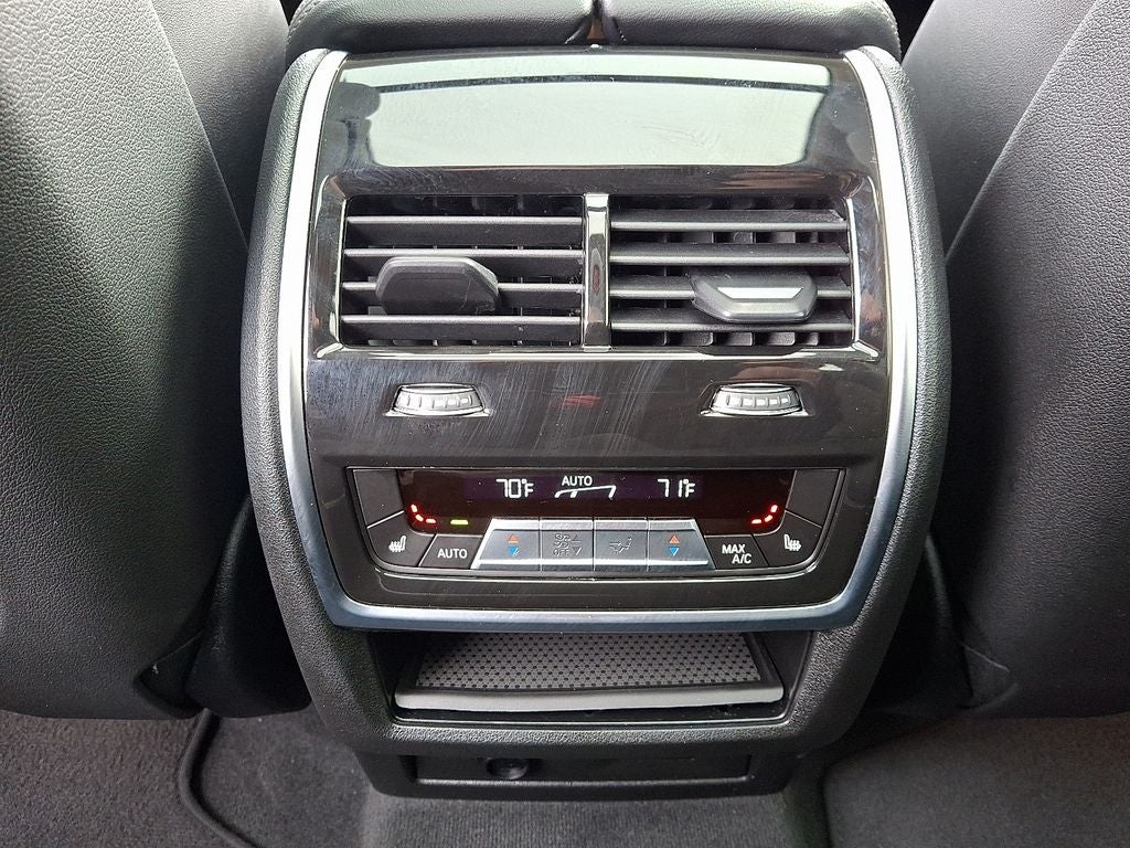 2025 BMW X7 xDrive40i PREMIUM PACKAGE