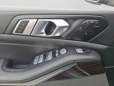 2025 BMW X7 xDrive40i PREMIUM PACKAGE