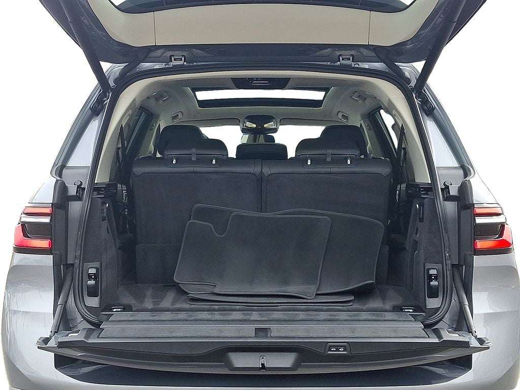 2025 BMW X7 xDrive40i PREMIUM PACKAGE