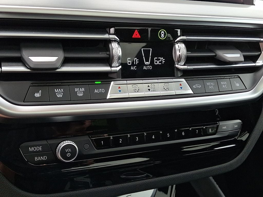 2023 BMW X4 xDrive30i AWD