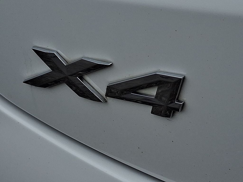 2023 BMW X4 xDrive30i AWD