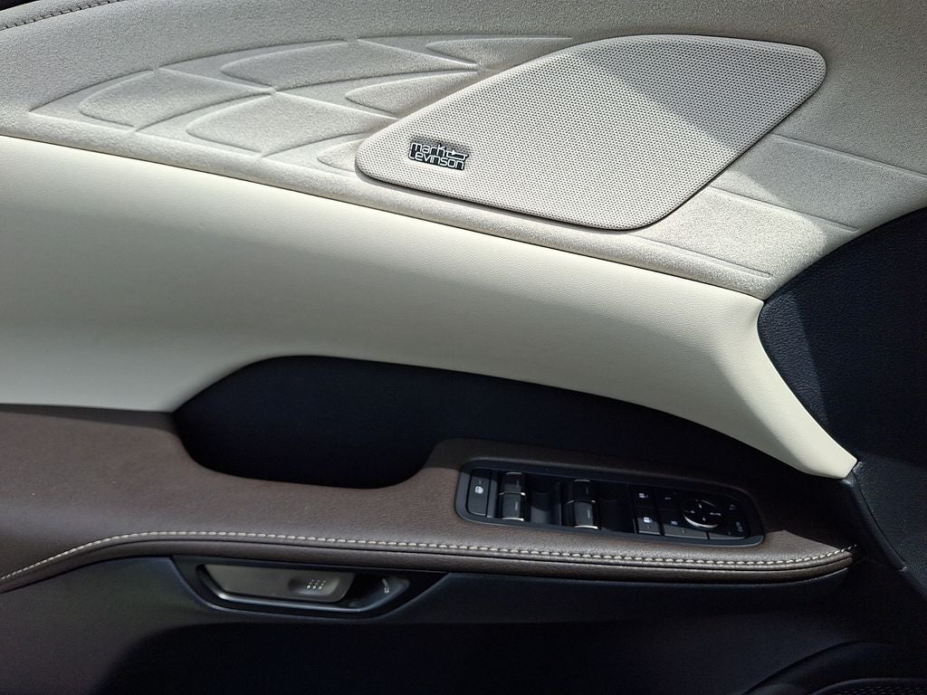 2025 Lexus RX 450h+ Luxury 450h+ Luxury